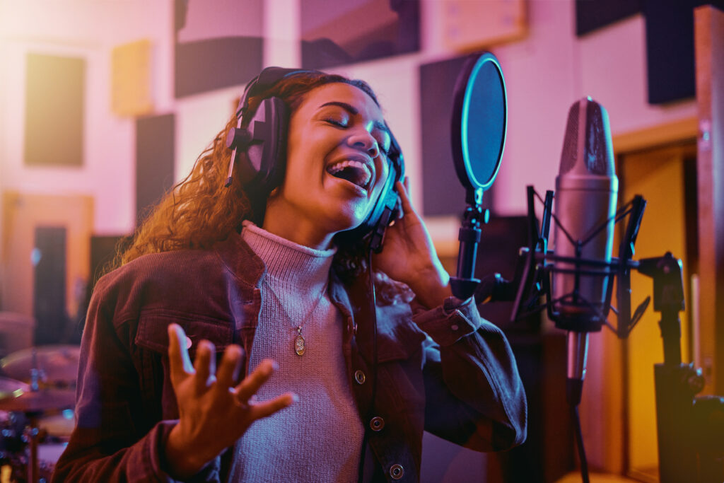 Vocal lesson with microphone